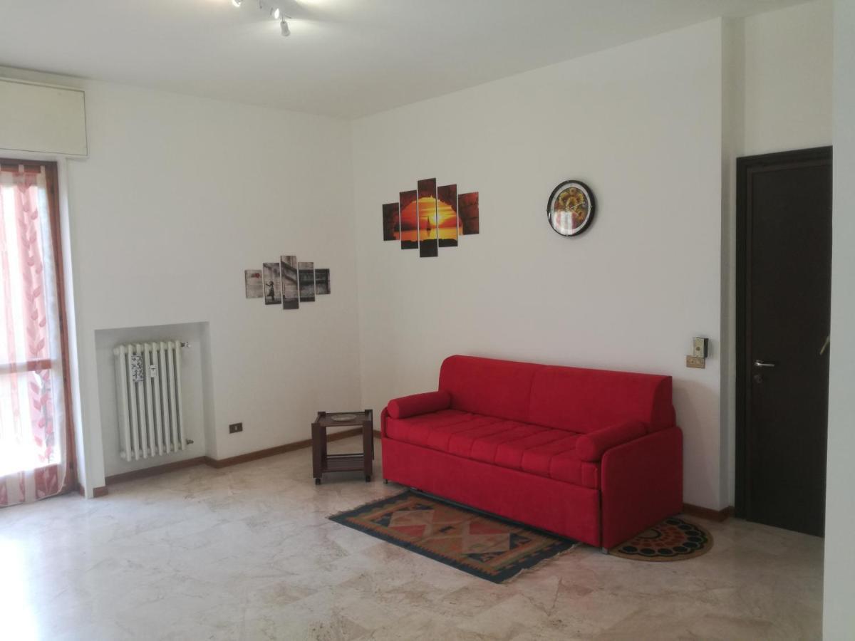 דירות רוצאנו La Sistemazione Brillantino Silver מראה חיצוני תמונה